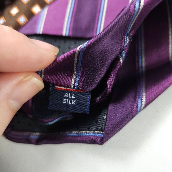 3 Tom James Geometric and Striped Silk Ties 3.25" x 58/59" - Picture 5 of 11